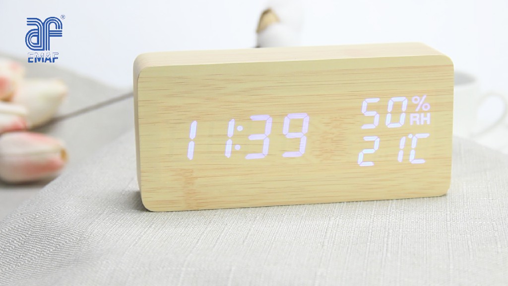 創造的な木製LEDデジタルデスクトップ目覚まし時計温度と湿度の表示（ec-w023）